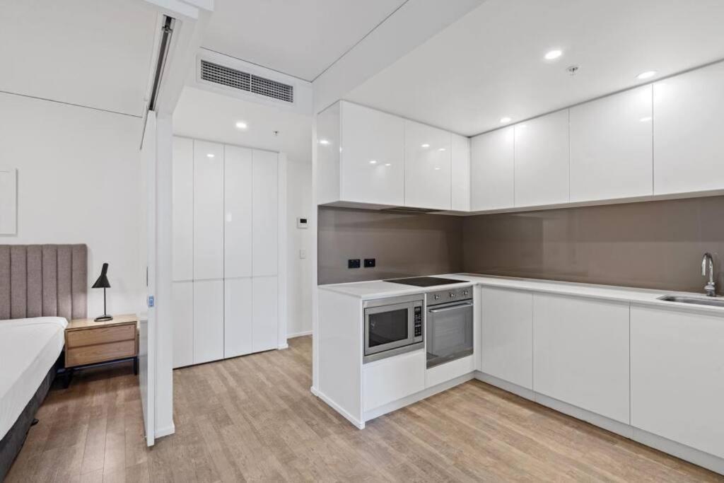 Lovely 2- Bedroom Rental Unit With Free Parking บริสเบน ภายนอก รูปภาพ